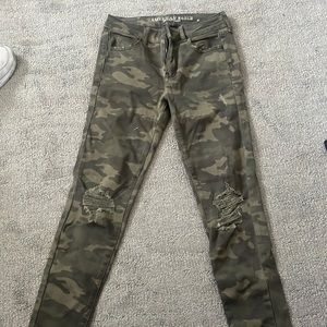 American eagle camo jeans